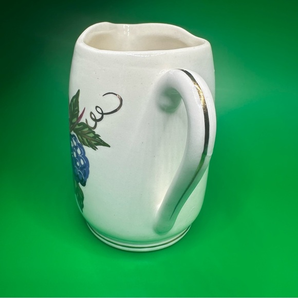 Vintage Knott’s Berry Farm Pitcher Hand-Painted Berry Motif Japan - Picture 7 of 10